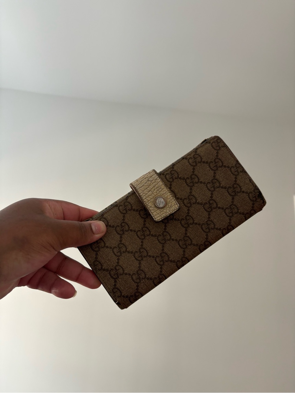 Gucci Brown Monogram Snap Card Holder Wallet